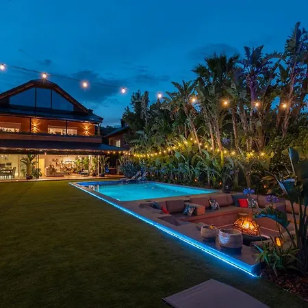 Barcelona's Tropical Oasis Villa *