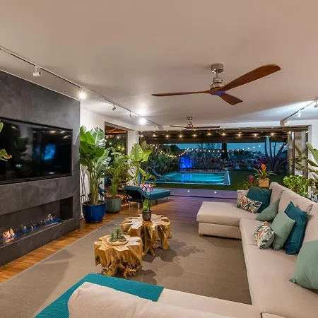 Barcelona's Tropical Oasis *